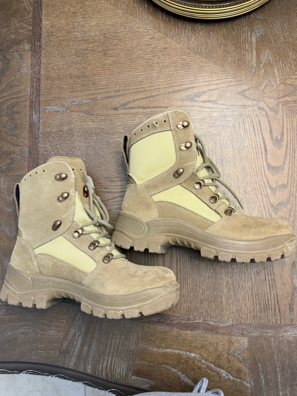 GERMAN MILITARY HAIX GORE-TEX COMBAT BOOTS, UNUSED